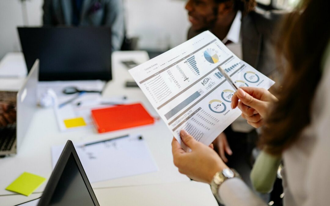 Pesquisa revela que quase 100 mil empresas fecharam as portas no quadrimestre de 2025