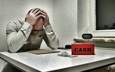 Brasil enfrenta crise fiscal com déficits crescentes e envelhecimento populacional