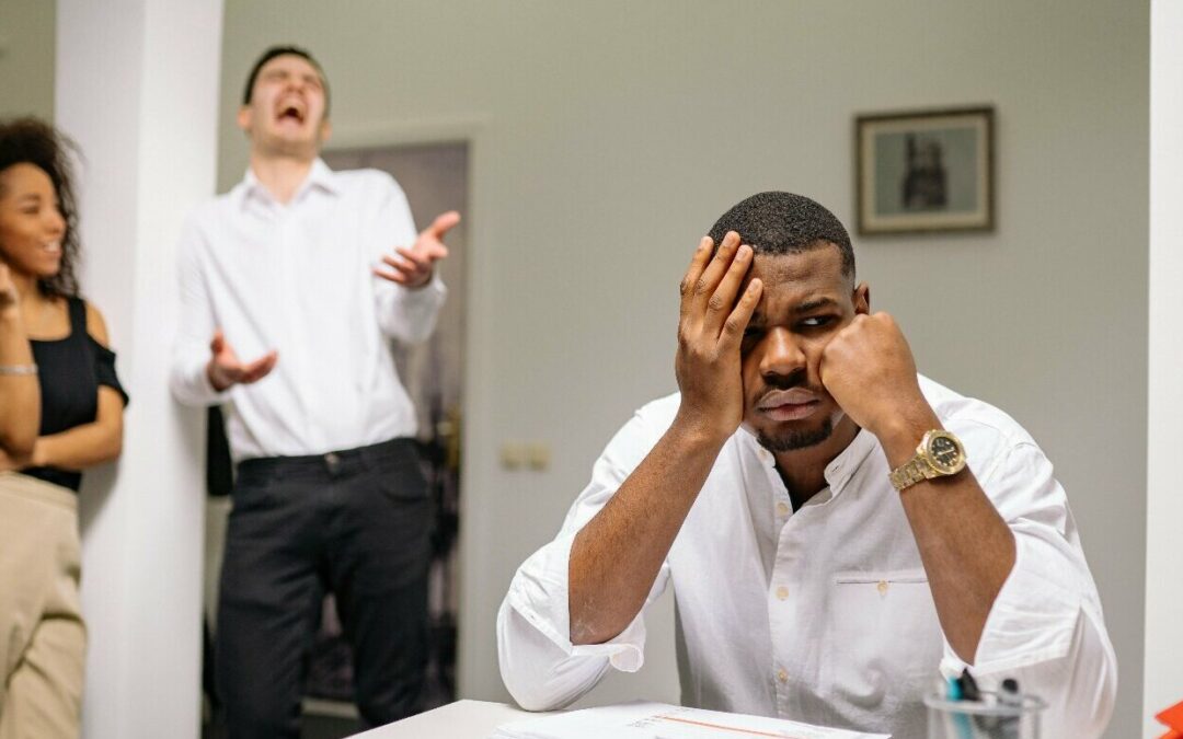 Sinais de um ambiente tóxico de trabalho