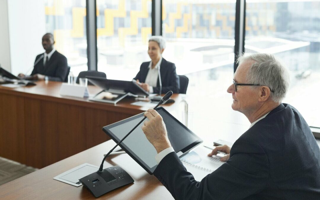 Receita Federal evita autuações de R$ 32 bilhões com diálogo fiscal