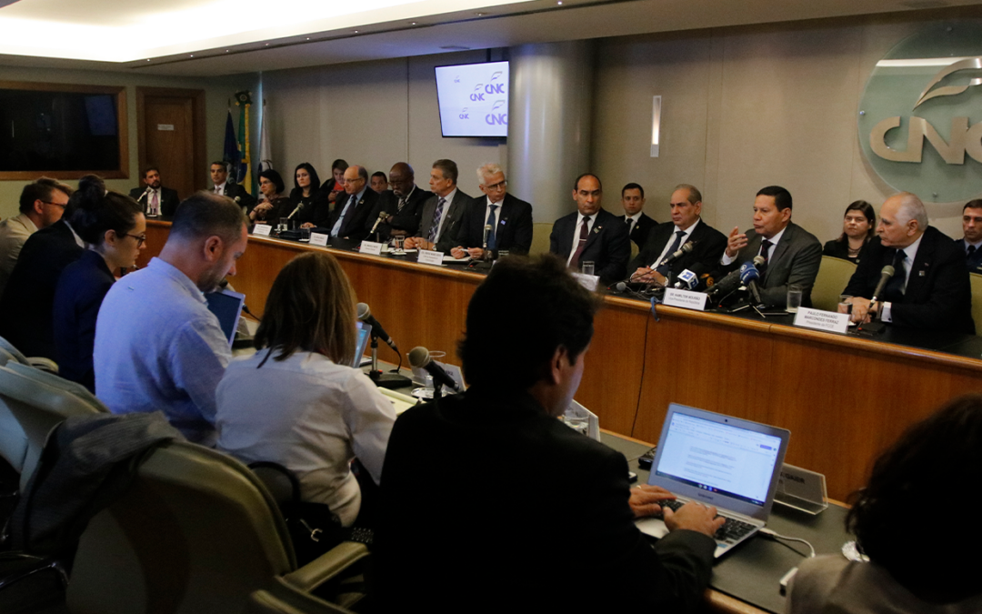 CNC debate saúde, emprego e inovação em reunião