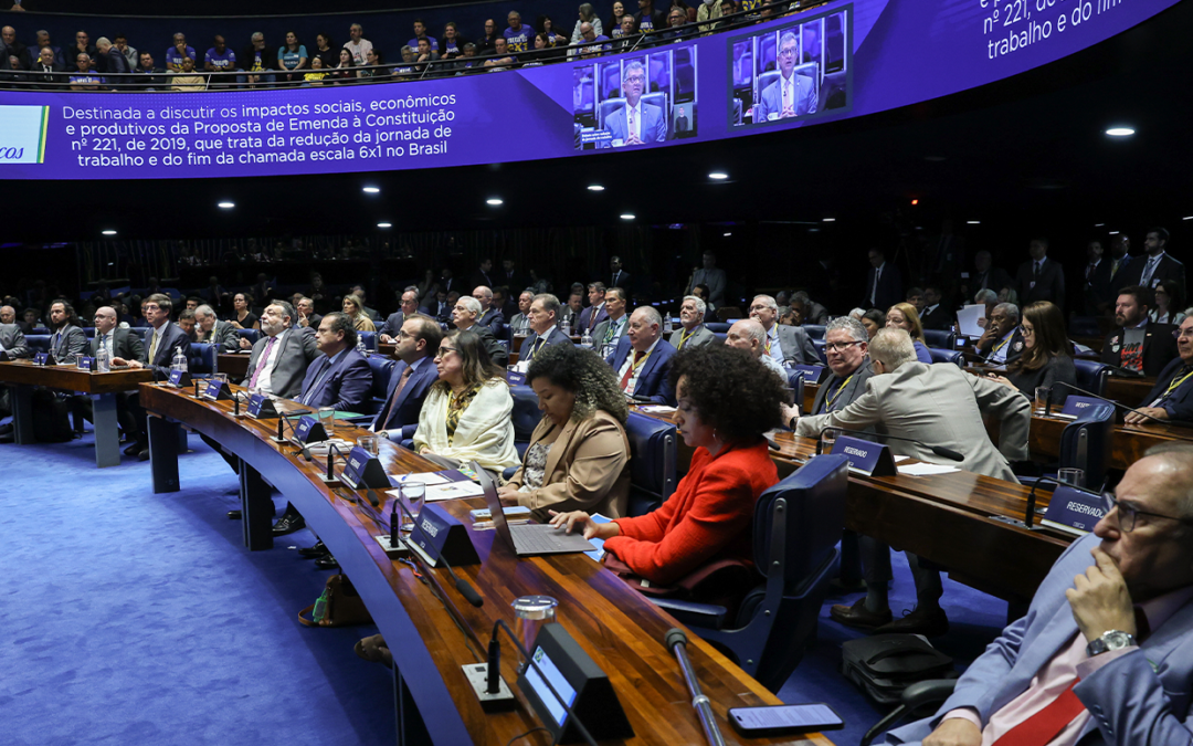 Fim da escala 6×1 começa a ser debatido no Senado nesta semana